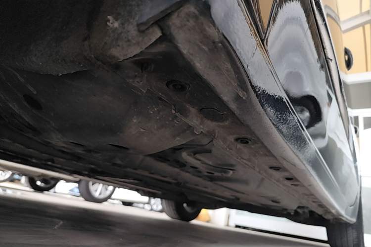 Used Buick LaCrosse 2016 20T Luxury Model Left Side Sill
