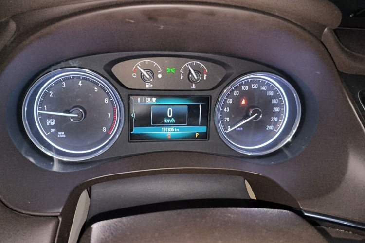 Used Buick LaCrosse 2016 Revised 20T Leading Edition Odometer Close Up