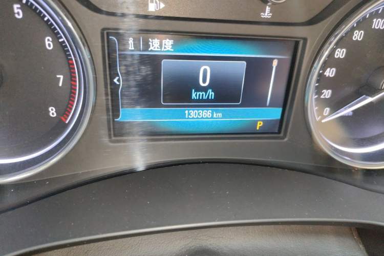 Used Buick LaCrosse 2016 20T Elite Edition Odometer Close Up