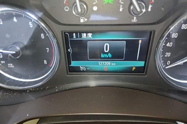 Used Buick LaCrosse 2016 Revised 20T Leading Edition Odometer Close Up