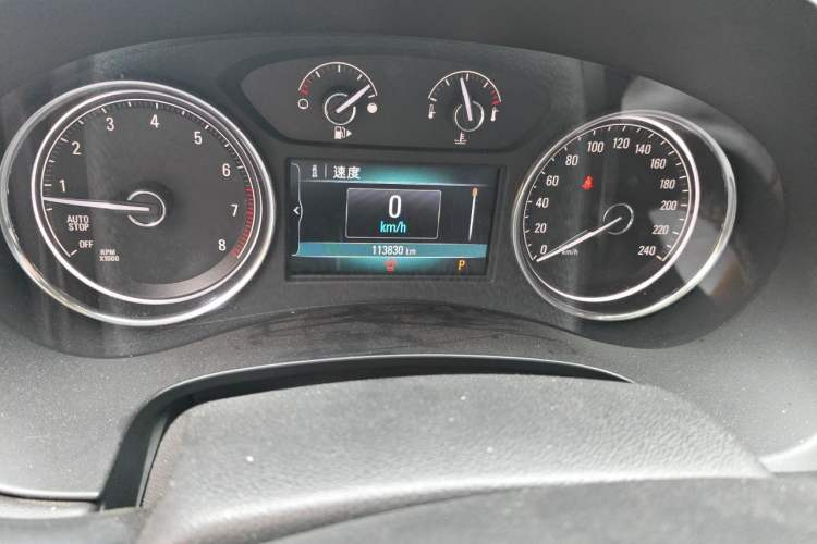Used Buick LaCrosse 2016 Revised Version 28T Elite Edition Odometer Close Up