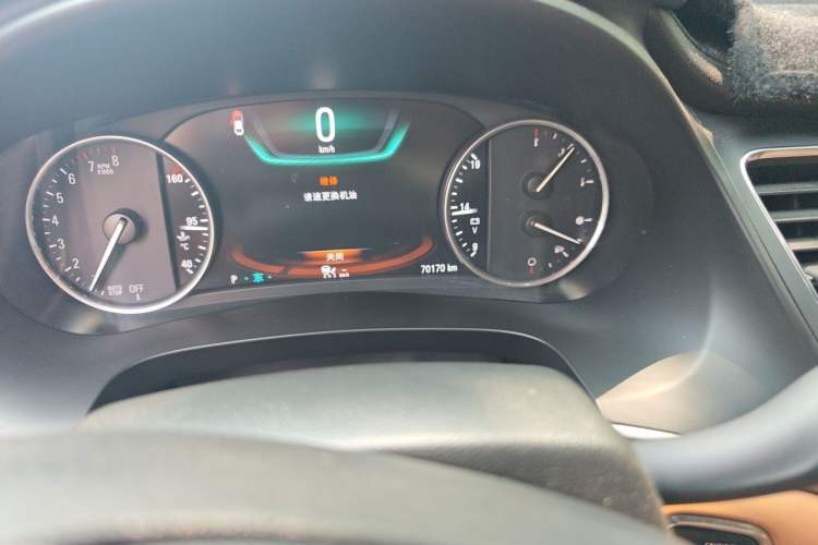 Used Buick LaCrosse 2016 20T Luxury Model Odometer Close Up