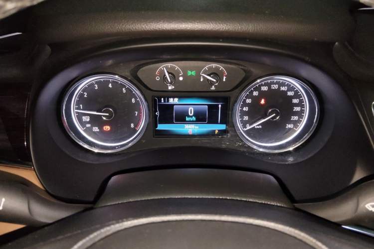 Used Buick LaCrosse 2016 20T Elite Edition Odometer Close Up