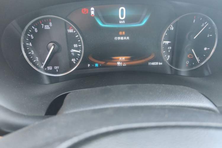 Used Buick LaCrosse 2016 20T Luxury Model Odometer Close Up