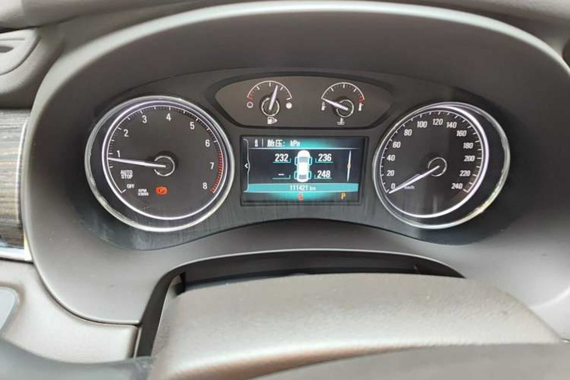 Used Buick LaCrosse 2016 Revised 20T Leading Edition Odometer Close Up