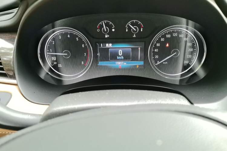 Used Buick LaCrosse 2016 20T Elite Edition Odometer Close Up