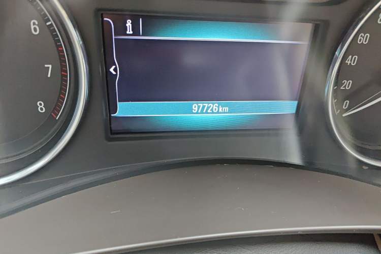Used Buick LaCrosse 2016 Revised 20T Leading Edition Odometer Close Up