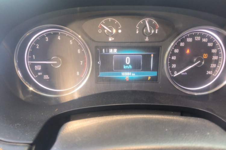 Used Buick LaCrosse 2016 Revised Version 28T Elite Edition Odometer Close Up