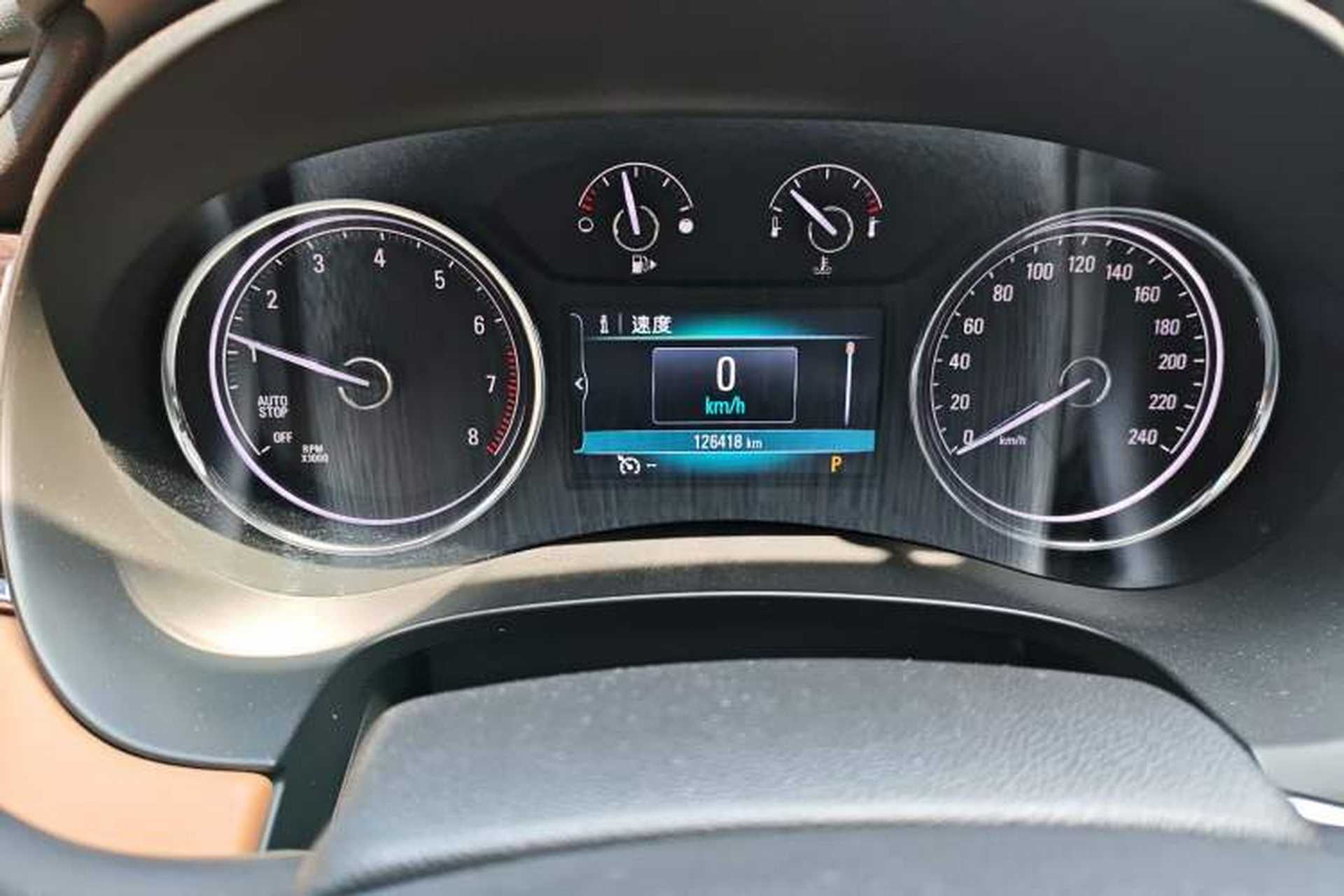 Used Buick LaCrosse 2016 28T Premium Edition Odometer Close Up