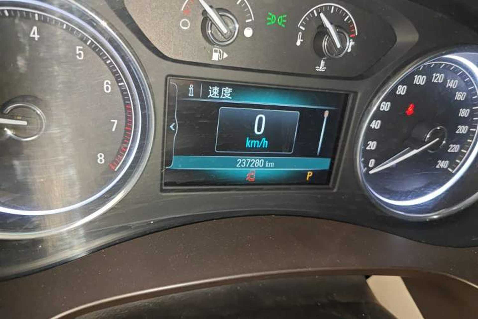 Used Buick LaCrosse 2016 Revised 20T Leading Edition Odometer Close Up