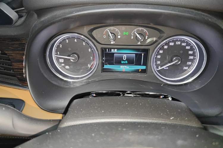 Used Buick LaCrosse 2016 20T Elite Edition Odometer Close Up