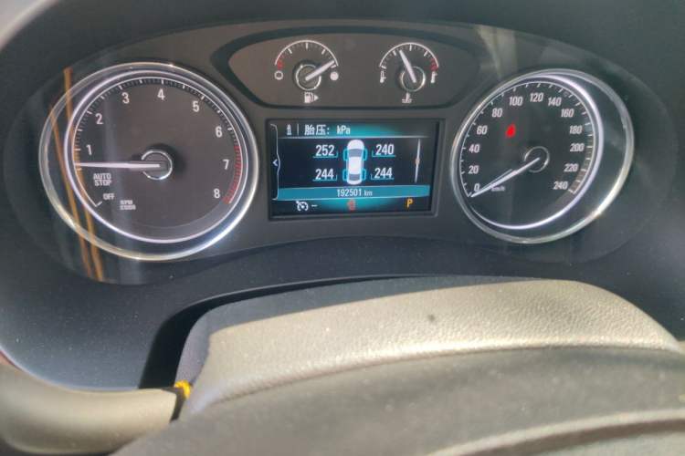 Used Buick LaCrosse 2016 20T Elite Edition Odometer Close Up