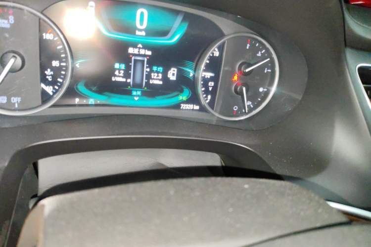 Used Buick LaCrosse 2016 20T Luxury Model Odometer Close Up