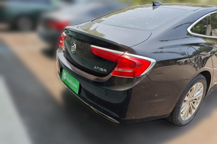 Used Buick LaCrosse 2016 28T Luxury Version Rear