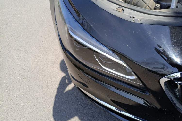 Used Buick LaCrosse 2016 28T Premium Edition Right Front Headlight