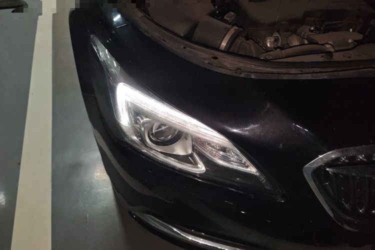 Used Buick LaCrosse 2016 20T Elite Edition Right Front Headlight