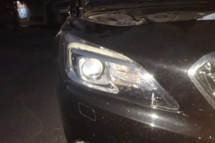 Used Buick LaCrosse 2016 20T Elite Edition Right Front Headlight