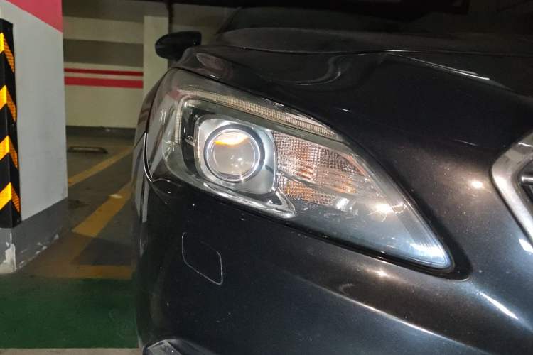 Used Buick LaCrosse 2016 20T Elite Edition Right Front Headlight