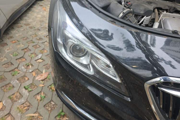 Used Buick LaCrosse 2016 28T Premium Edition Right Front Headlight
