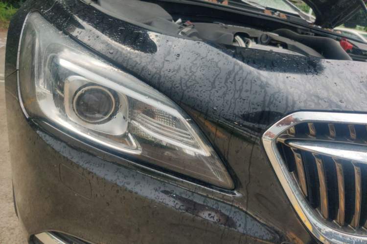 Used Buick LaCrosse 2016 Revised Version 28T Elite Edition Right Front Headlight