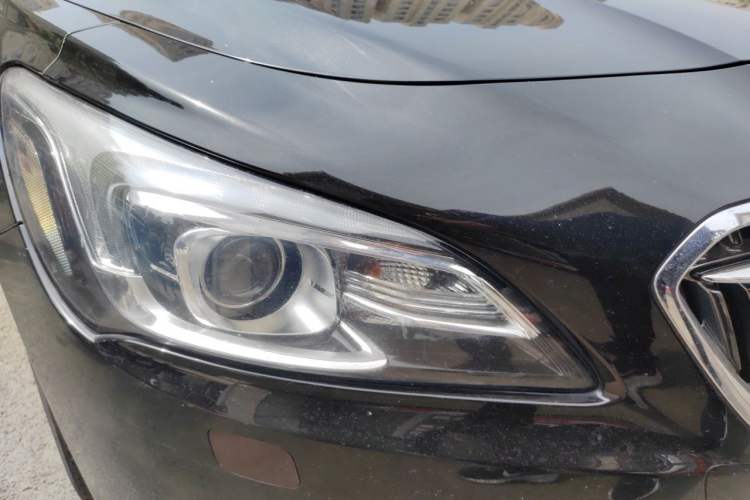 Used Buick LaCrosse 2016 20T Elite Edition Right Front Headlight