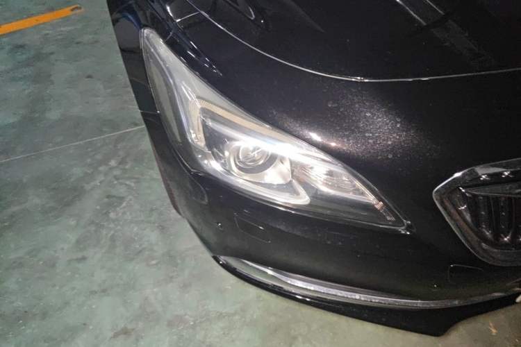 Used Buick LaCrosse 2016 20T Elite Edition Right Front Headlight