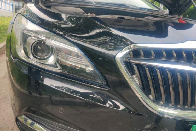 Used Buick LaCrosse 2016 Revised Version 28T Elite Edition Right Front Headlight