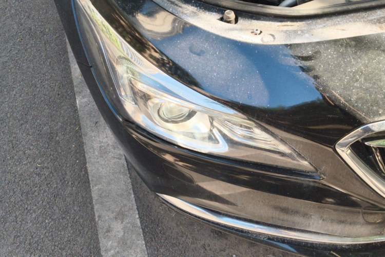 Used Buick LaCrosse 2016 20T Luxury Model Right Front Headlight