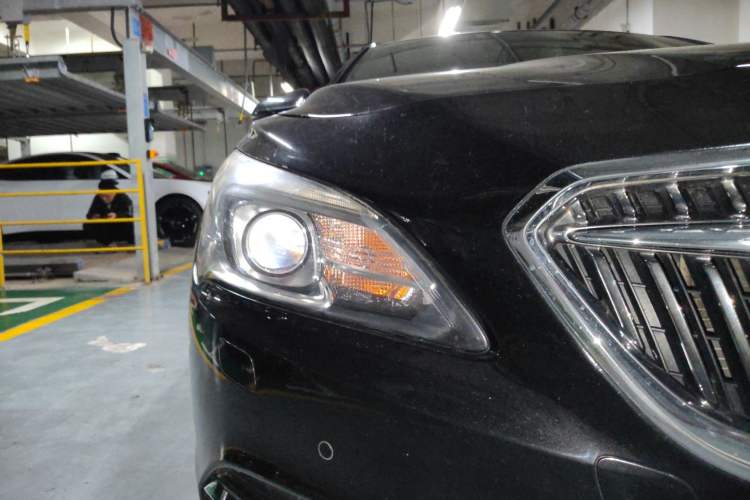 Used Buick LaCrosse 2016 20T Luxury Model Right Front Headlight
