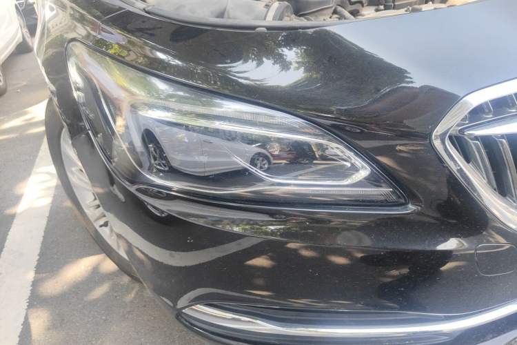 Used Buick LaCrosse 2016 20T Elite Edition Right Front Headlight
