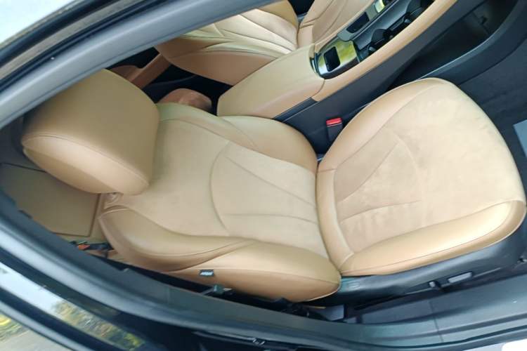 Used Buick LaCrosse 2016 20T Elite Edition Right Front Seat