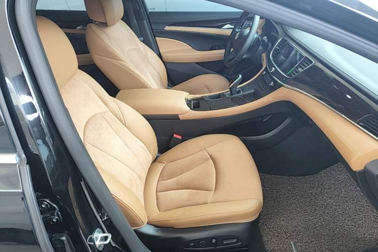 Used Buick LaCrosse 2016 20T Luxury Model Right Front Seat