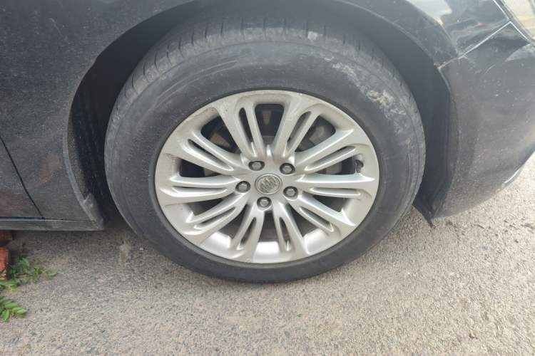 Used Buick LaCrosse 2016 Revised 20T Leading Edition Right Front Wheel Hub