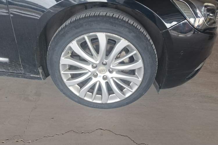 Used Buick LaCrosse 2016 28T Flagship Model Right Front Wheel Hub