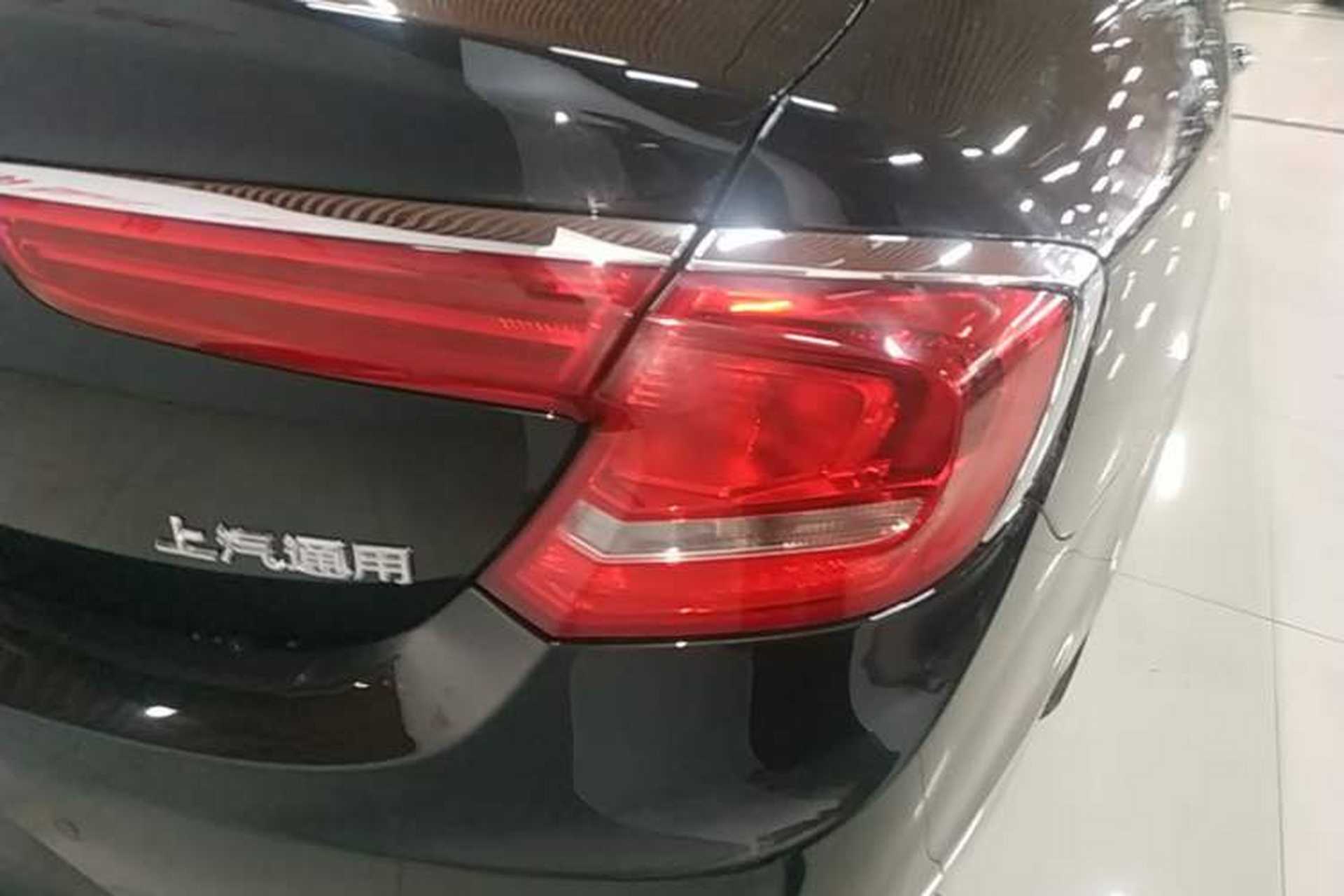 Used Buick LaCrosse 2016 28T Luxury Version Right Rear Taillight