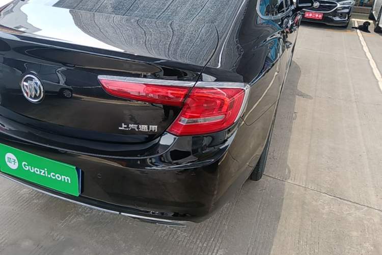 Used Buick LaCrosse 2016 28T Premium Edition Right Rear Taillight