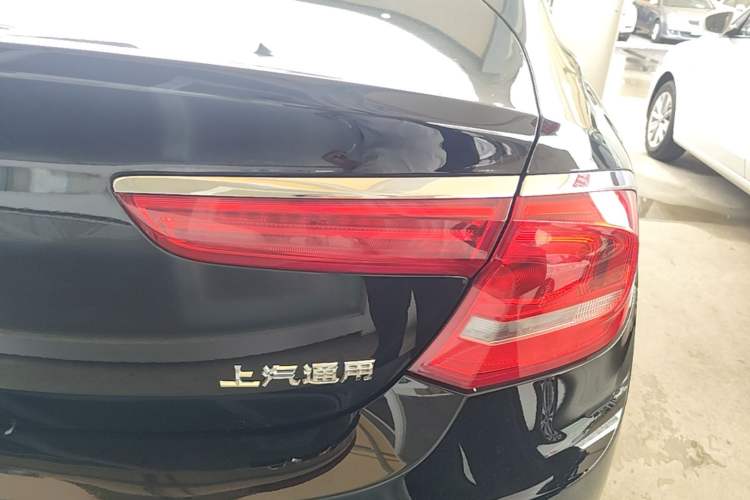 Used Buick LaCrosse 2016 20T Luxury Model Right Rear Taillight
