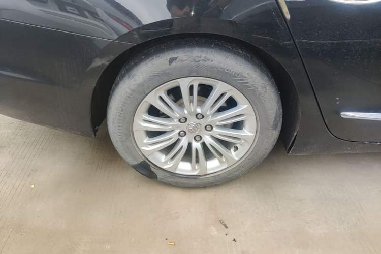 Used Buick LaCrosse 2016 20T Elite Edition Right Rear Wheel Hub