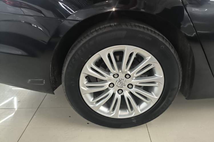 Used Buick LaCrosse 2016 20T Leading Model Right Rear Wheel Hub