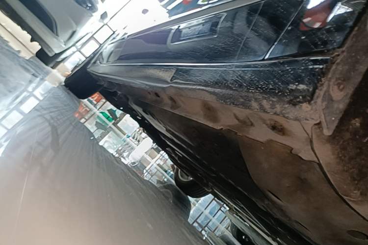 Used Buick LaCrosse 2016 28T Luxury Version Right Side Sill