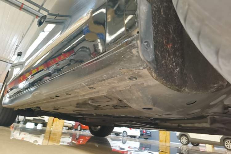 Used Buick LaCrosse 2016 Revised Version 28T Elite Edition Right Side Sill