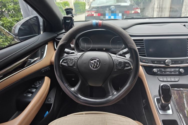 Used Buick LaCrosse 2016 28T Luxury Version Steering Wheel