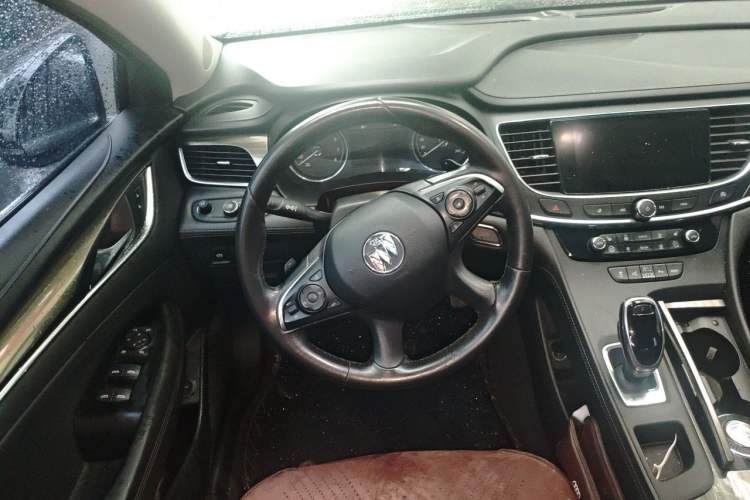 Used Buick LaCrosse 2016 Revised Version 28T Elite Edition Steering Wheel