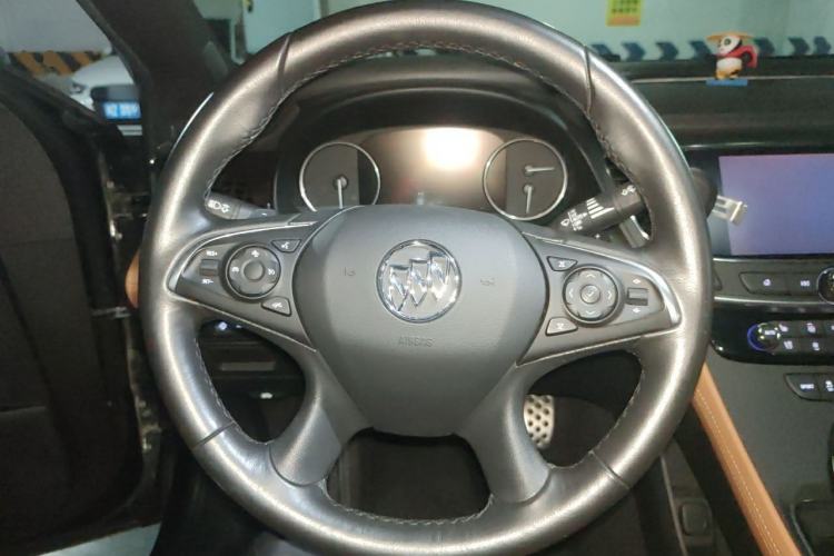 Used Buick LaCrosse 2016 20T Luxury Model Steering Wheel