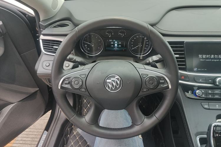 Used Buick LaCrosse 2016 20T Elite Edition Steering Wheel