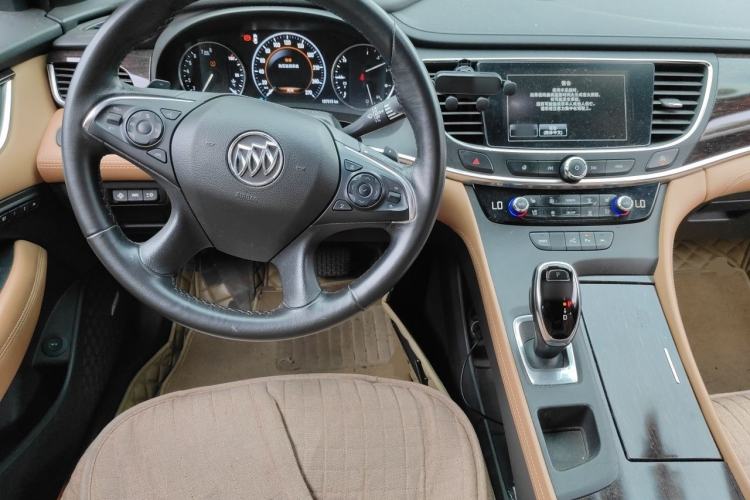 Used Buick LaCrosse 2016 28T Luxury Version Steering Wheel