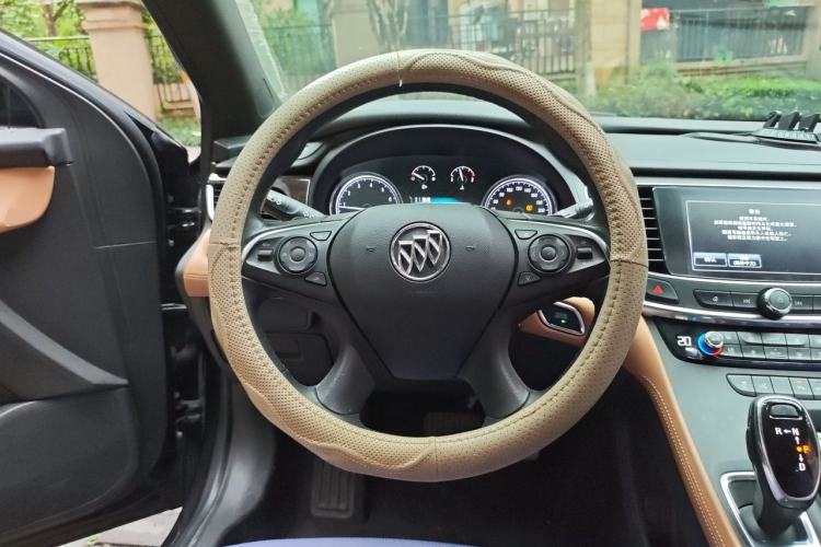 Used Buick LaCrosse 2016 28T Premium Edition Steering Wheel