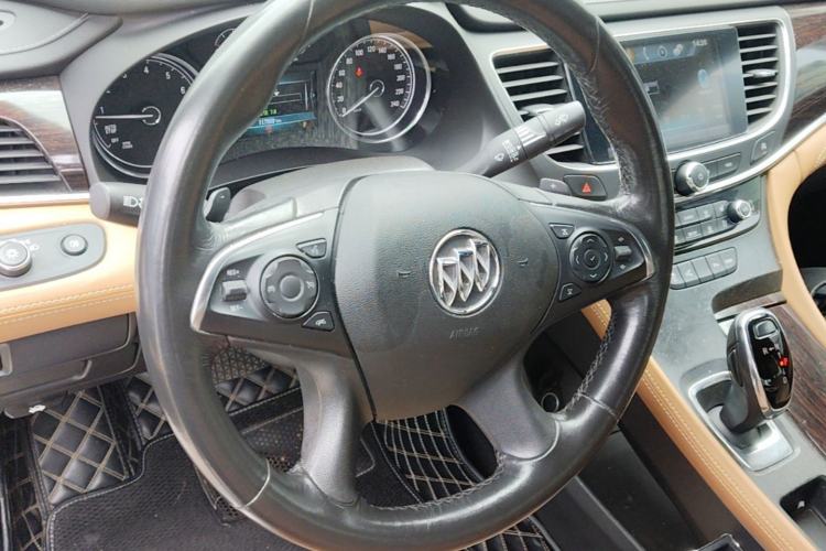 Used Buick LaCrosse 2016 28T Premium Edition Steering Wheel