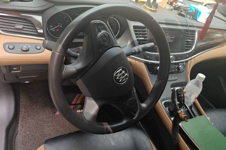 Used Buick LaCrosse 2016 28T Premium Edition Steering Wheel
