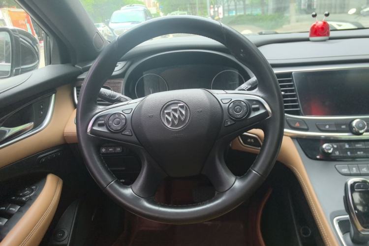 Used Buick LaCrosse 2016 28T Luxury Version Steering Wheel